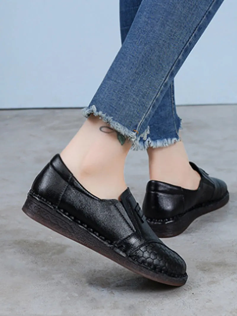 Classic Vintage Shoes with a Flattering Fit