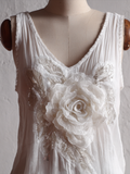 Retro White Rose With Sparkle Women's V-neck Sleeveless Top elevenforest