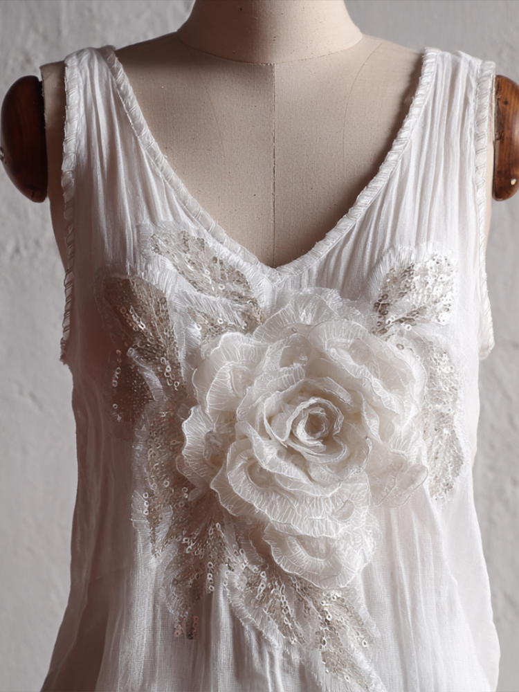 Retro White Rose With Sparkle Women's V-neck Sleeveless Top elevenforest