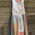 Women's Retro Plaid Pattern Floral Patch Pocket Sleeveless Dress elevenforest