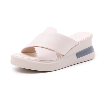 Effortlessly Elegant Heels with a Timeless Design