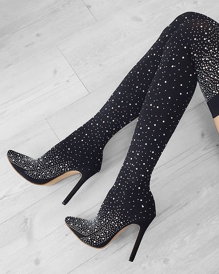 Beautifully Finished Heels in a Timeless Design
