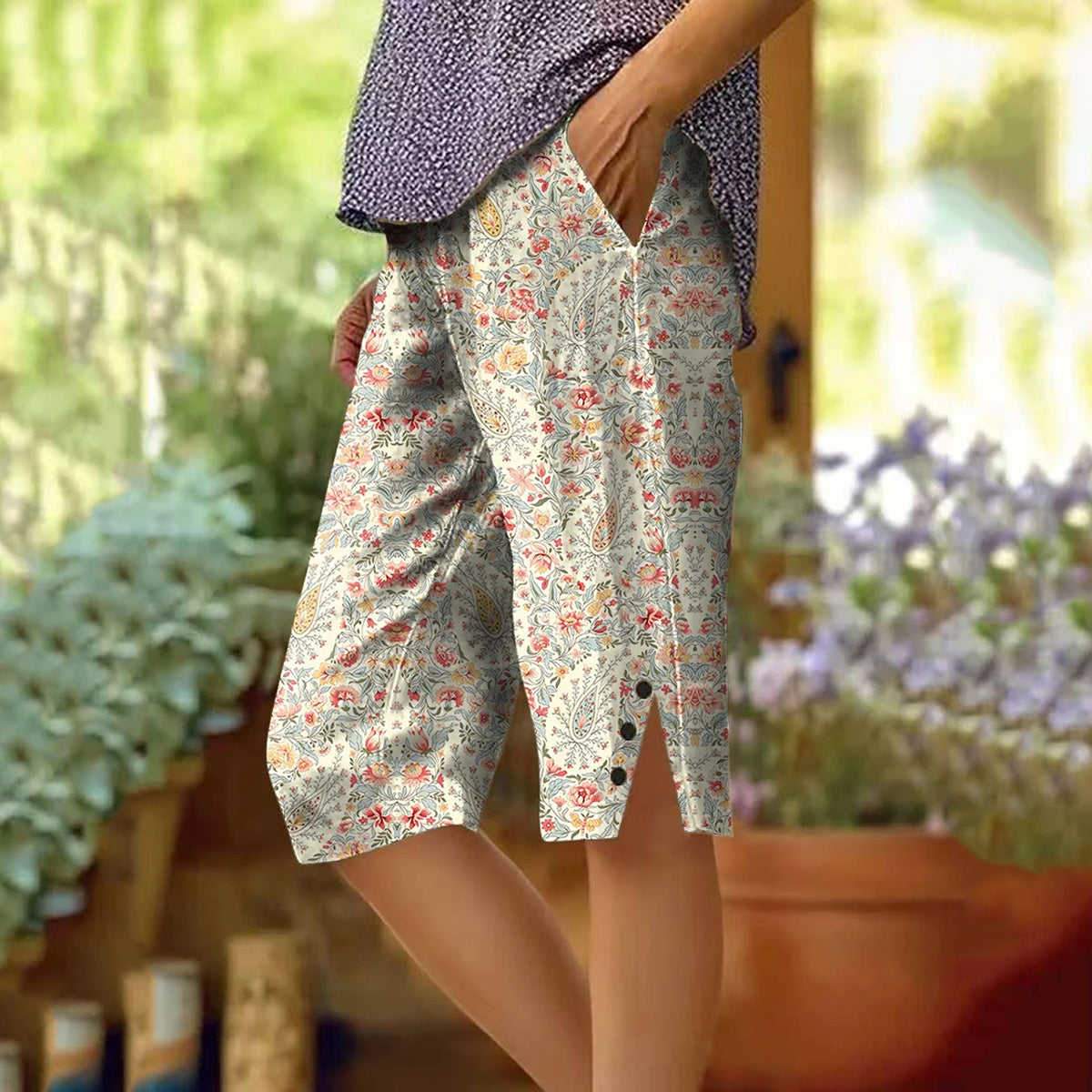 Comstylish Retro Bohemian Style Floral & Paisley Patchwork Art Graphics Cozy Linen Shorts