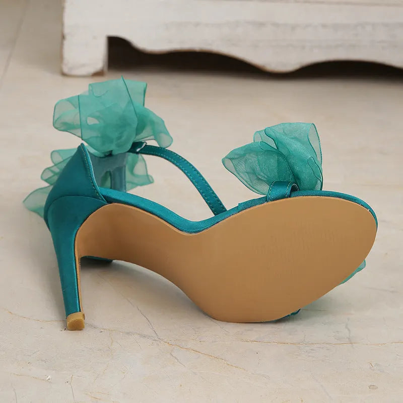 Subtly Elegant Shoes with a Refined Vintage Look