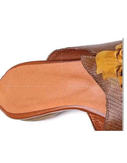 Finely Styled Slippers with a Classic Vintage Look