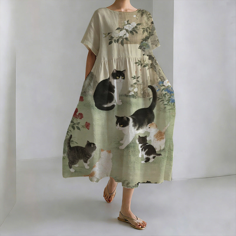Comstylish Cat Playing Under The Tree In A Leisure Dress