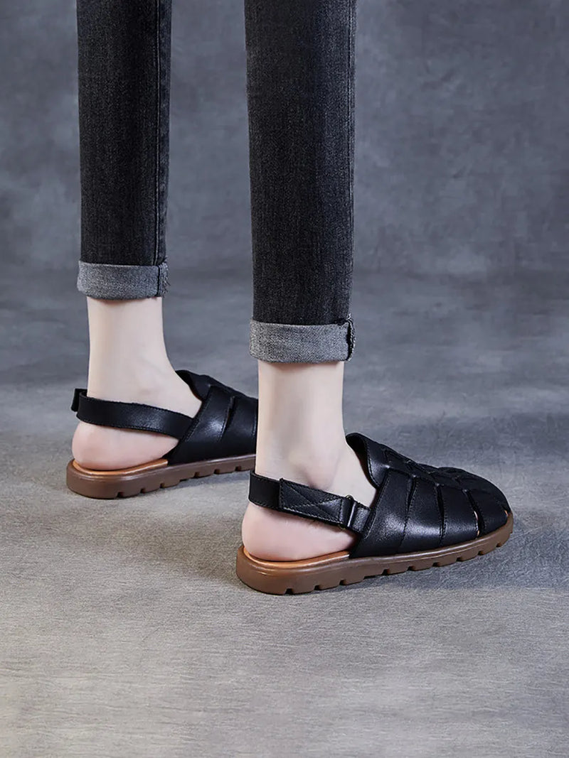 Casually Elegant Slippers with a Refined Edge