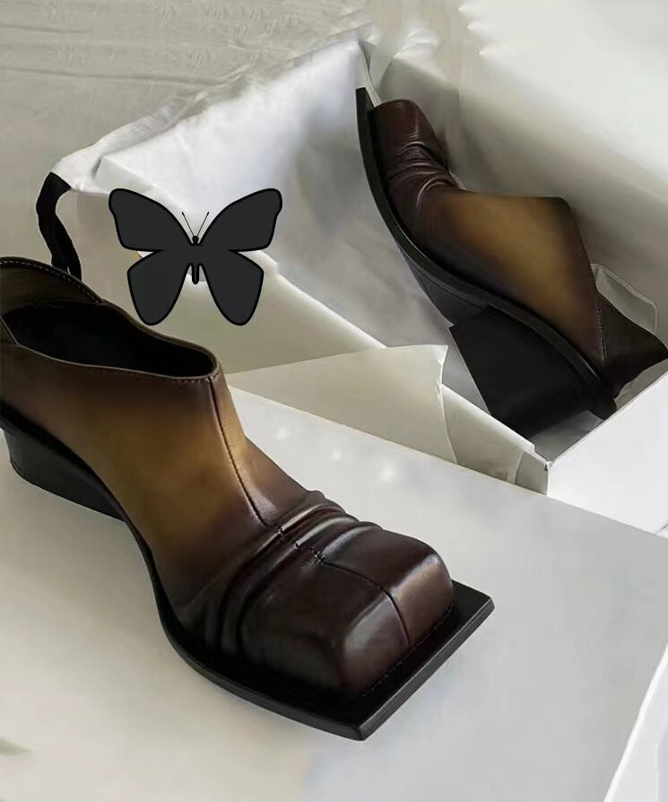 Classic Vintage Heels with a Flattering Fit