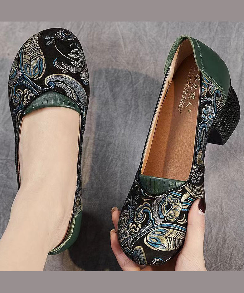 Beautifully Finished Heels in a Timeless Design