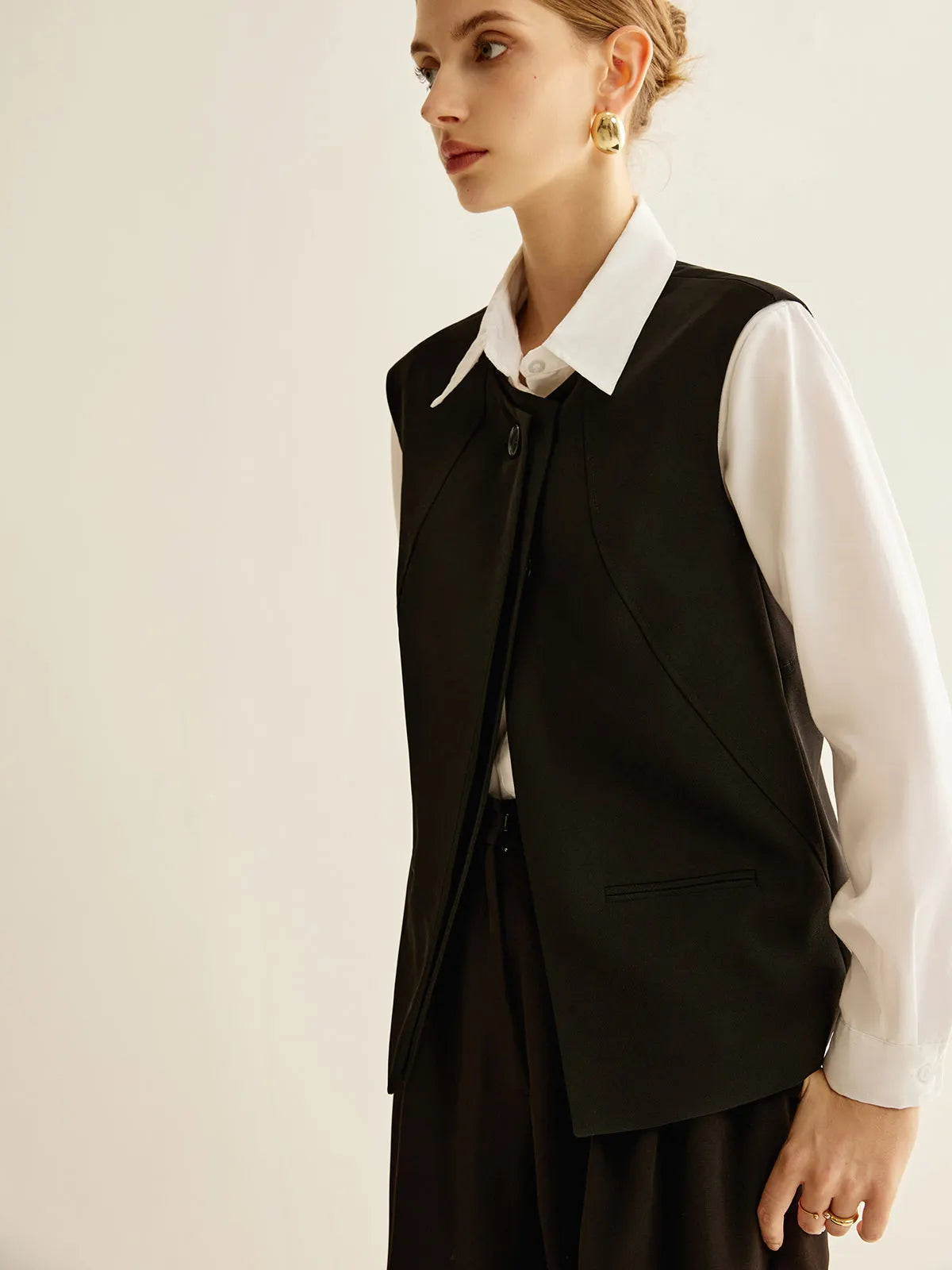 Piped Button Slit Vest