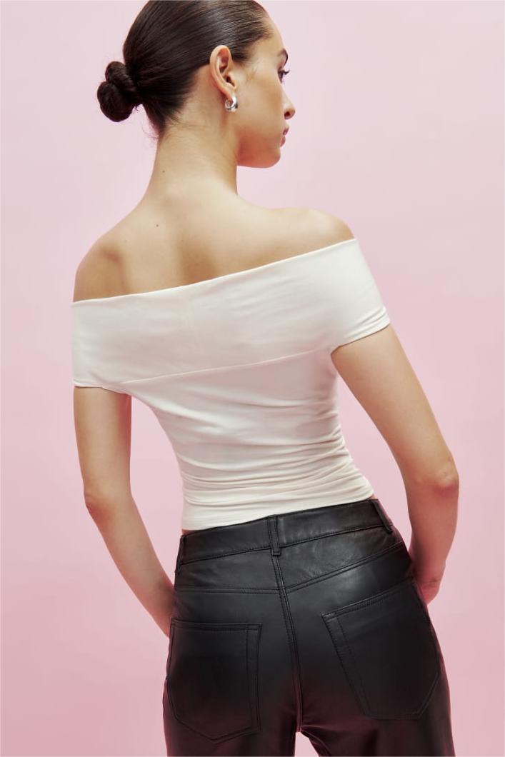 3d Knit Off-shoulder Top