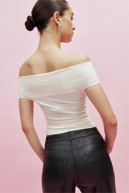 3d Knit Off-shoulder Top