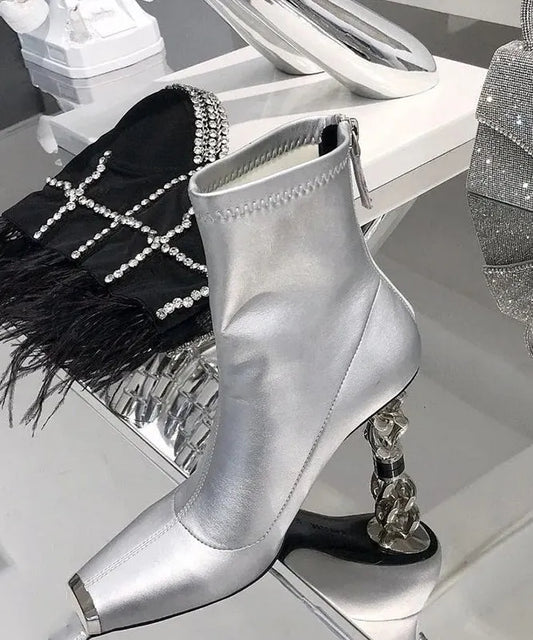 Beautifully Finished Boots in a Timeless Design