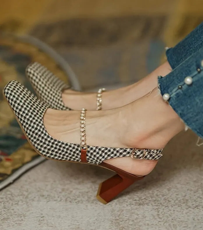 Finely Styled Heels with a Classic Vintage Look