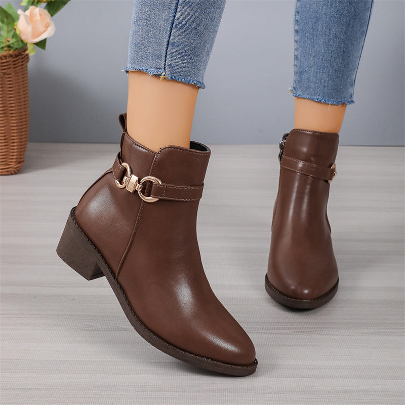 Casually Elegant Shoes with a Refined Edge