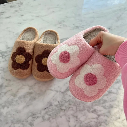 Elegantly Styled Slippers for Everyday Wear