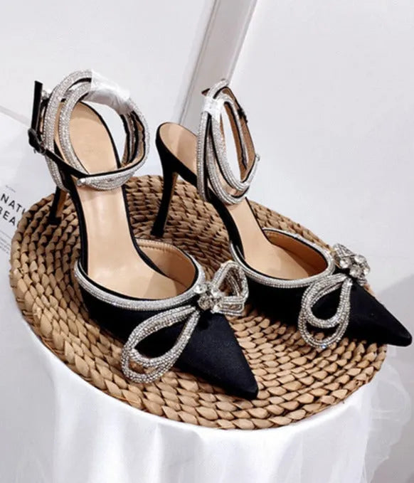 Finely Styled Heels with a Classic Vintage Look