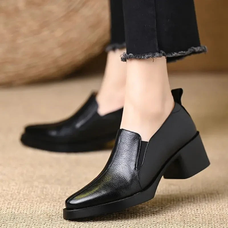 Finely Styled Heels with a Classic Vintage Look