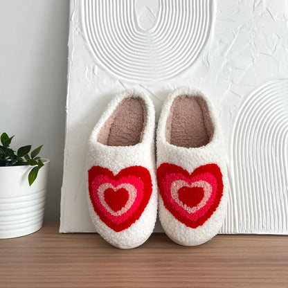 Elegantly Styled Slippers for Everyday Wear
