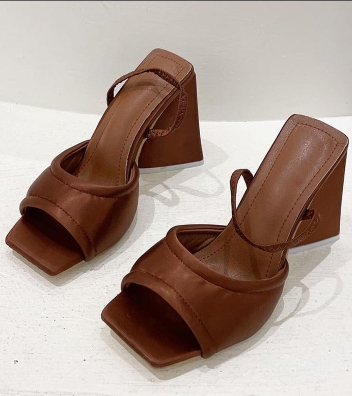 Beautifully Crafted Heels in a Classic Style