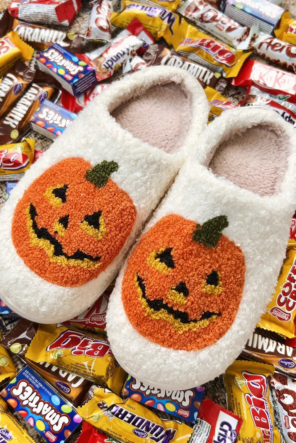Spooky Pumpkin Print Plush Slippers