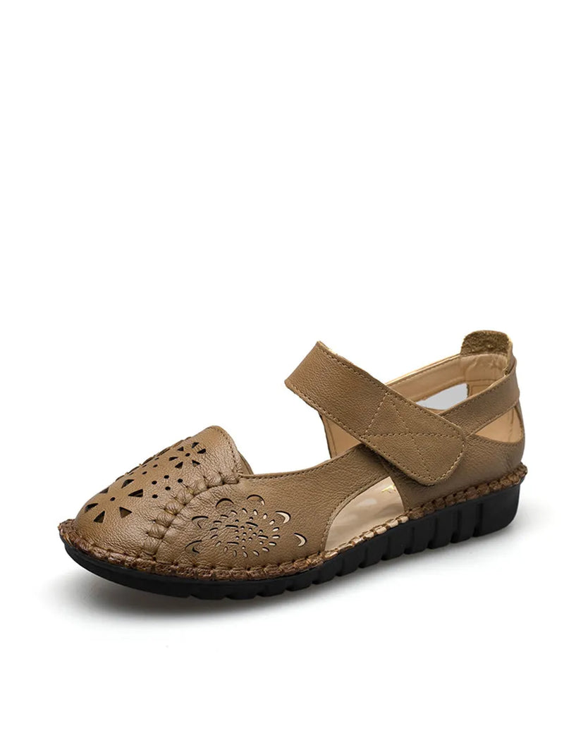Casually Elegant Sandals with a Refined Edge