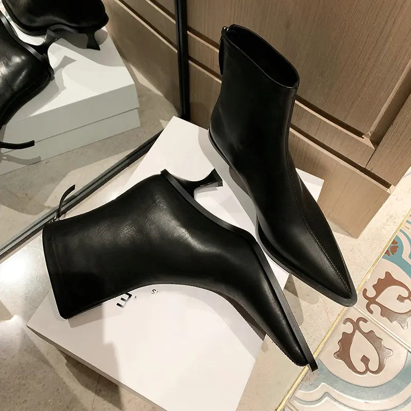 Karolina Boots