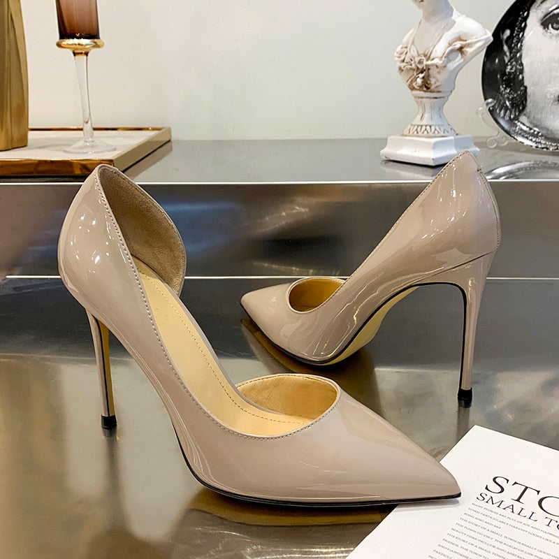 Classic Vintage Heels with a Flattering Fit