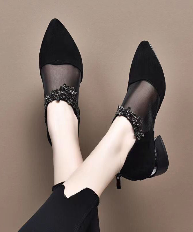 Beautifully Finished Heels in a Timeless Design