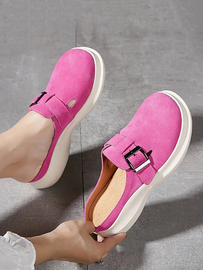 Casually Elegant Slippers with a Refined Edge