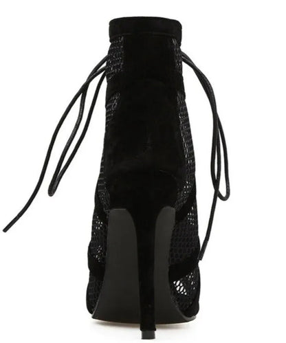 Classic Designed Heels in a Timeless Cut