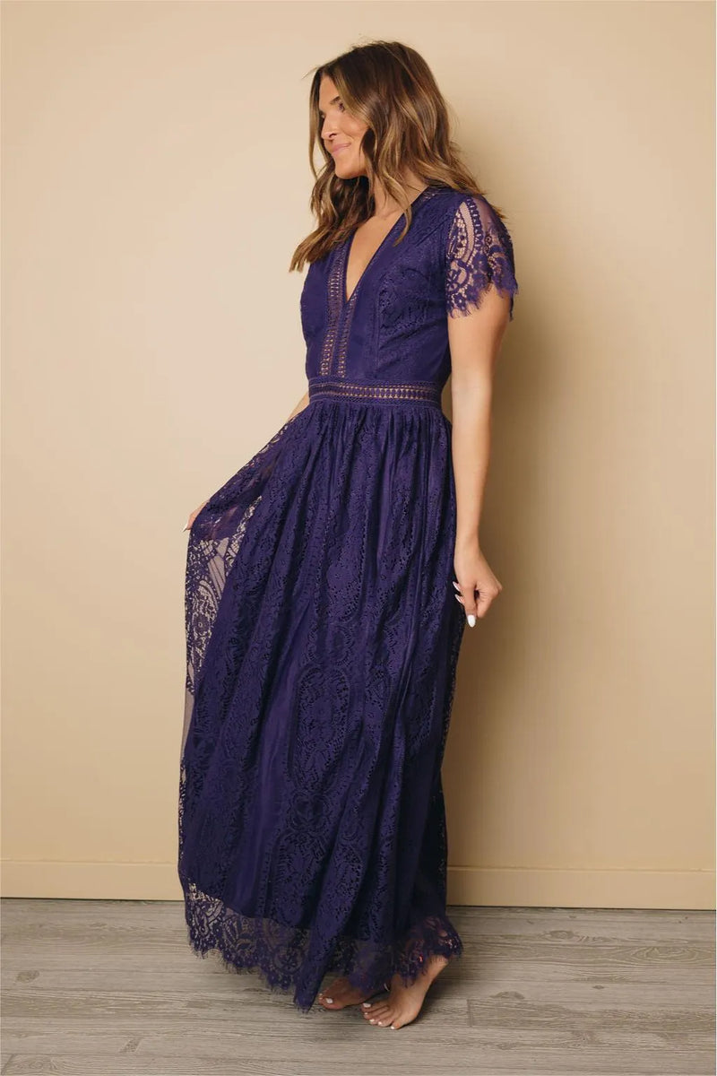 Lace Flutter Sleeve V-neck Maxi Dress