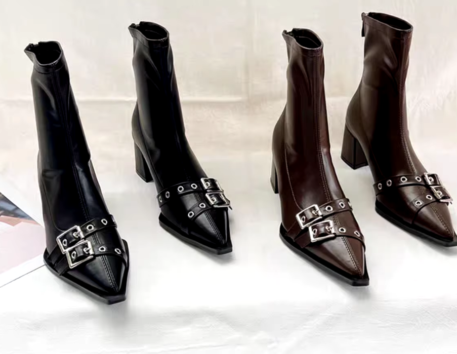 Dinesa Boots