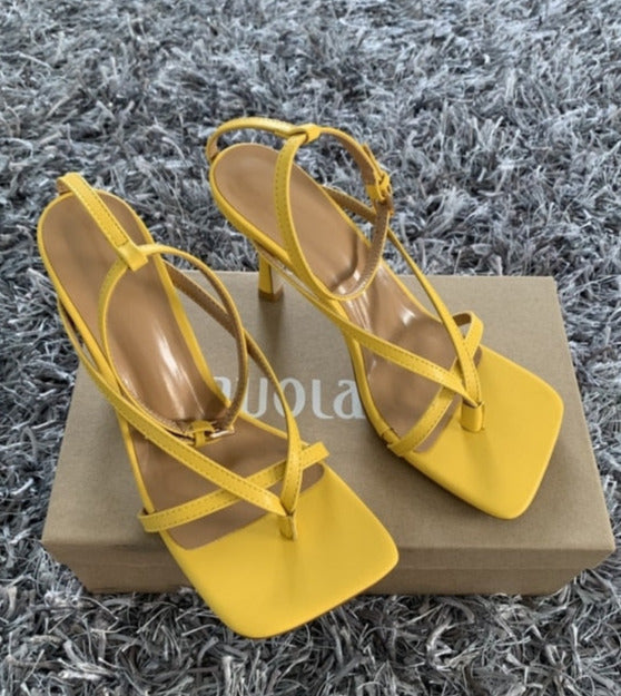 Casually Elegant Heels with a Refined Edge