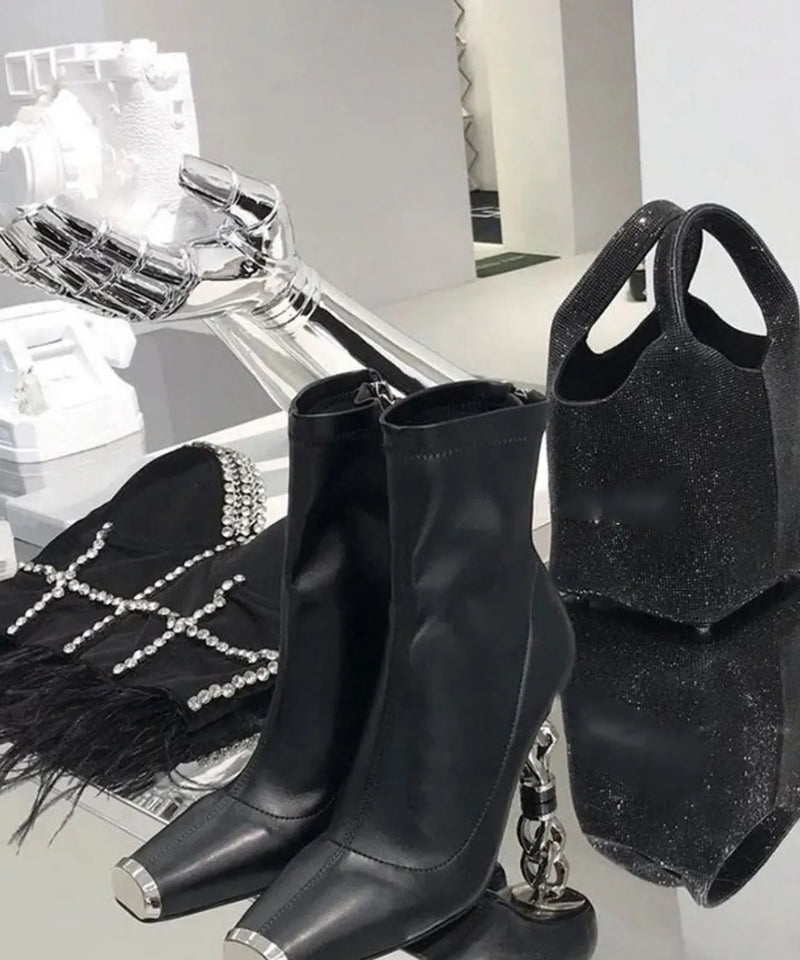 Classic Designed Boots in a Timeless Cut