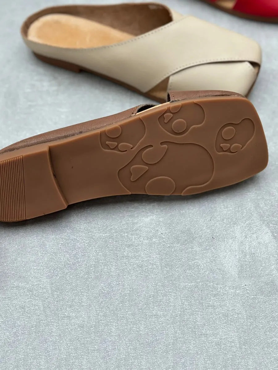 Finely Styled Slippers with a Classic Vintage Look