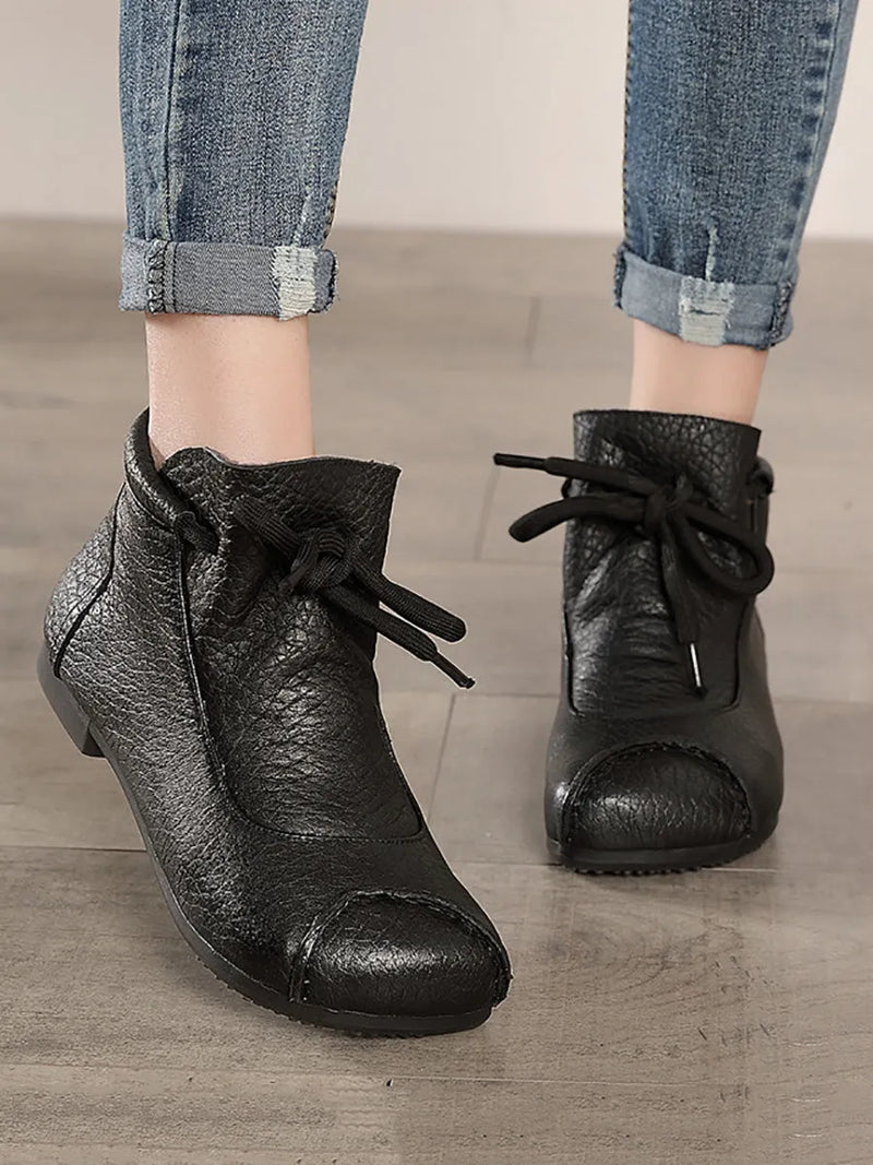 Finely Styled Boots with a Classic Vintage Look
