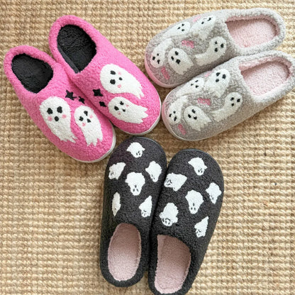 Subtly Elegant Slippers with a Refined Vintage Look