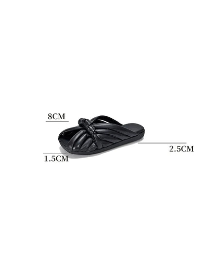 Effortlessly Elegant Slippers with a Timeless Design
