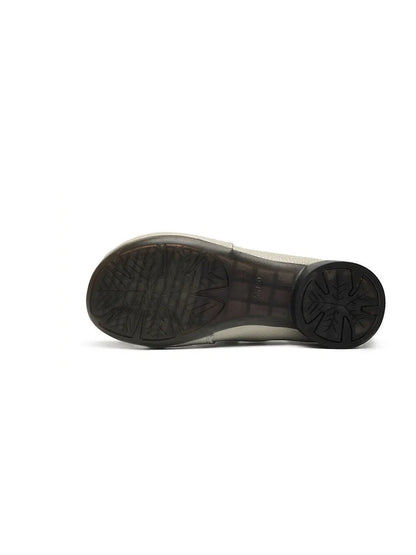 Classic Vintage Shoes with a Flattering Fit