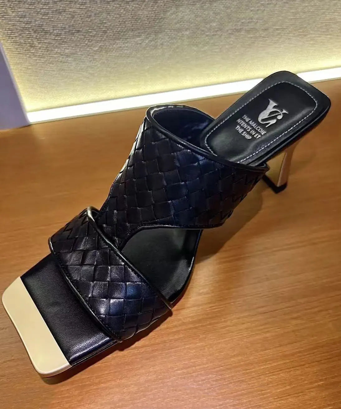 Beautifully Crafted Sandals in a Classic Style