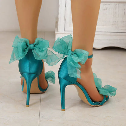 Subtly Elegant Shoes with a Refined Vintage Look