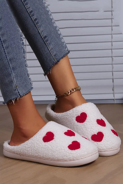 Elegantly Styled Slippers for Everyday Wear