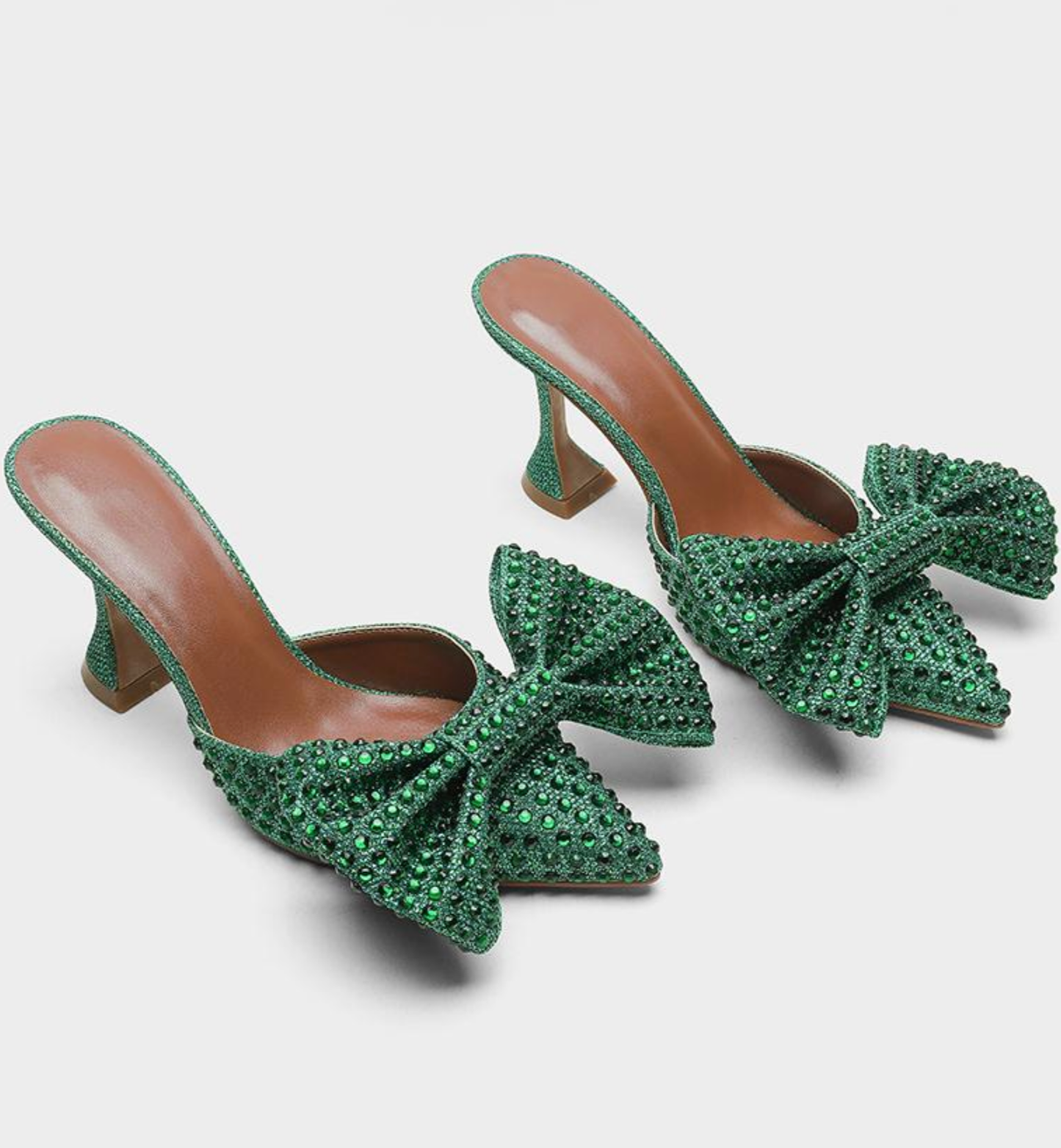 Beautifully Finished Heels in a Timeless Design