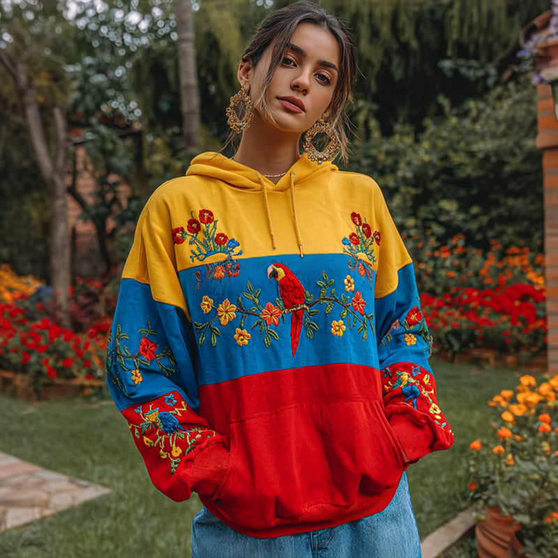 Women's Retro Venezuelan Parrot And Floral Pattern Casual Hoodie elevenforest
