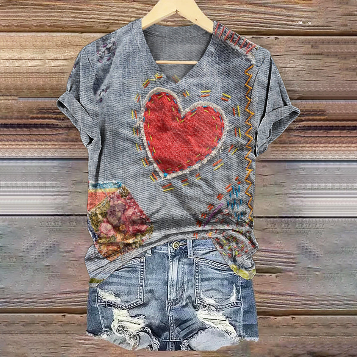 Women's Heart Art Print V-Neck Cotton T-Shirt