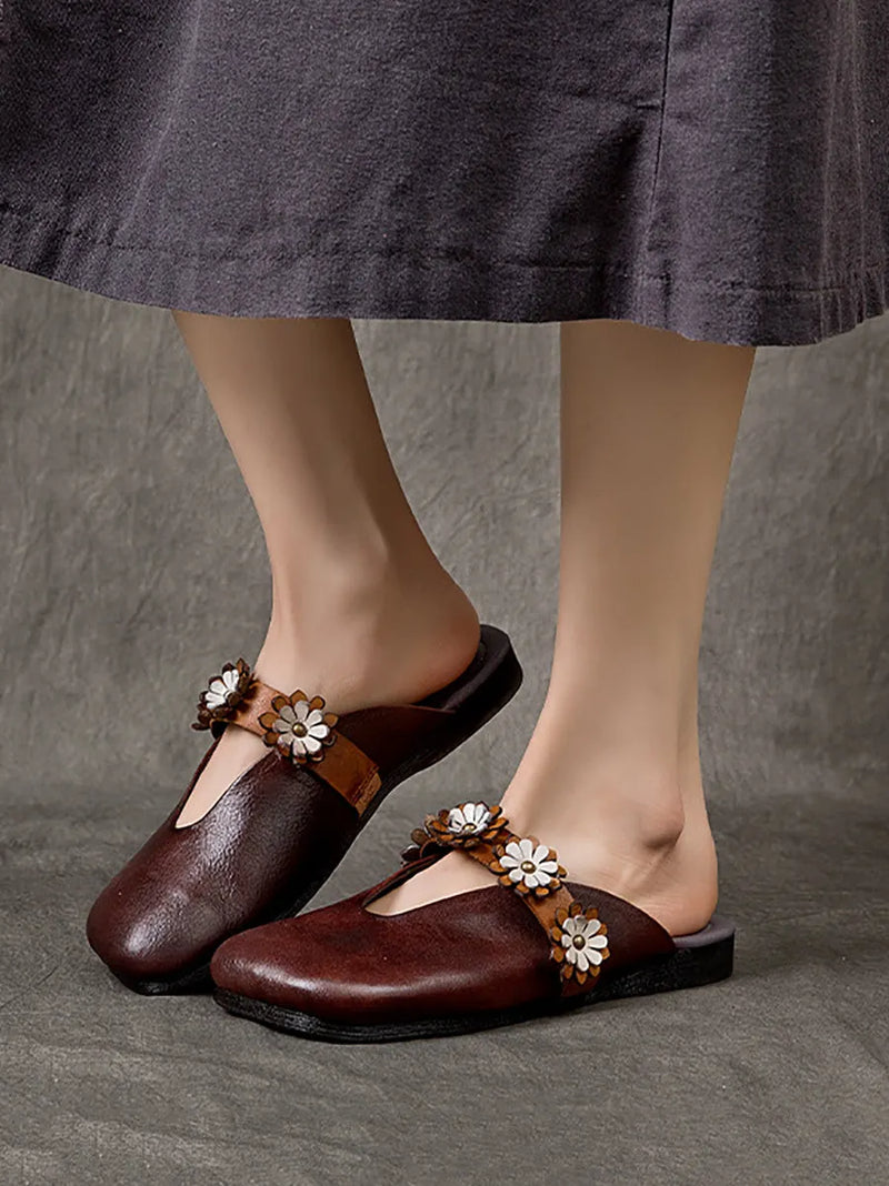 Effortlessly Elegant Slippers with a Timeless Design