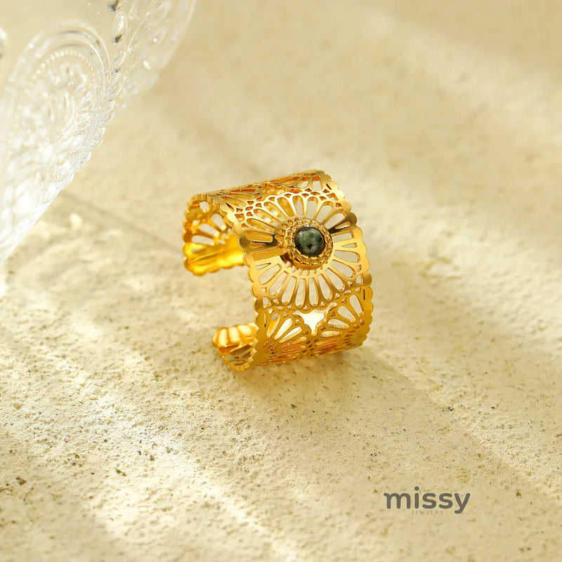 Cailee Gold Cutout Stone Ring
