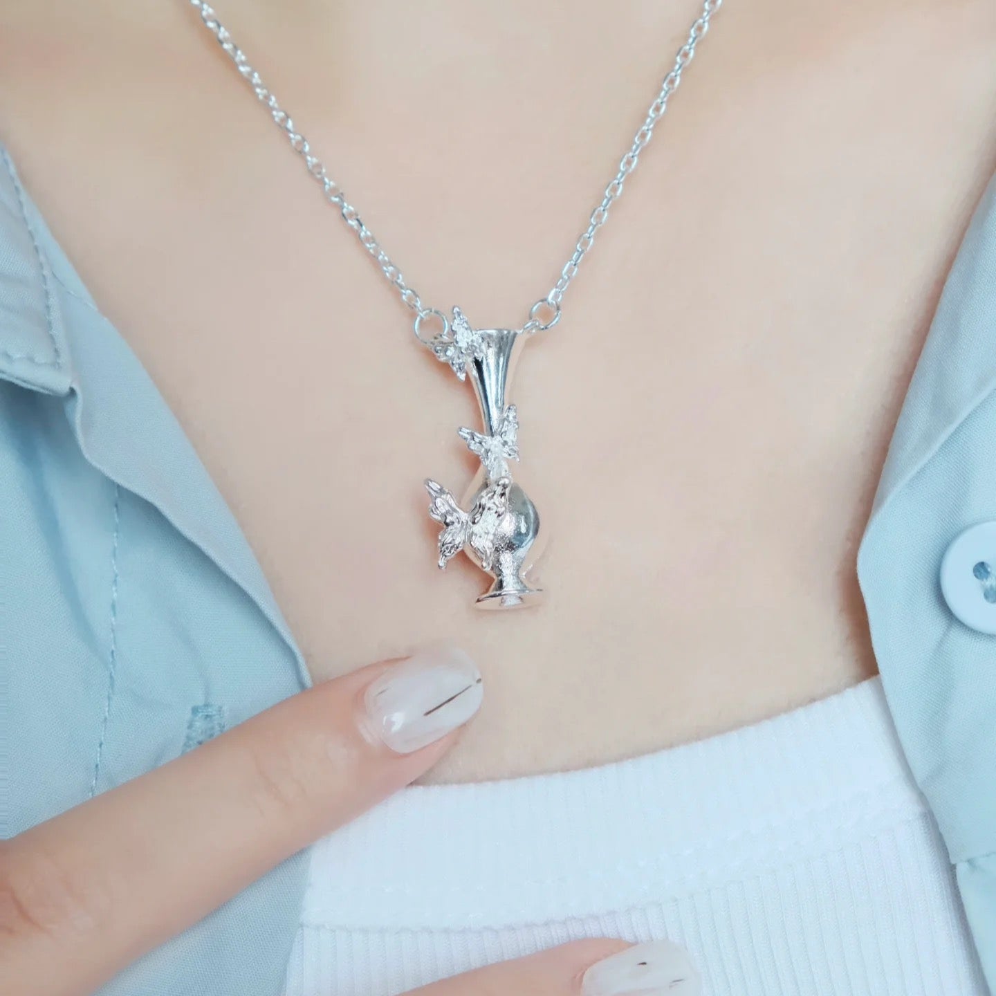Vase of Butterfly Necklace