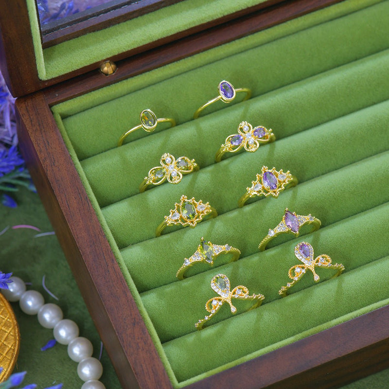 Verde Regalia Oval Ring